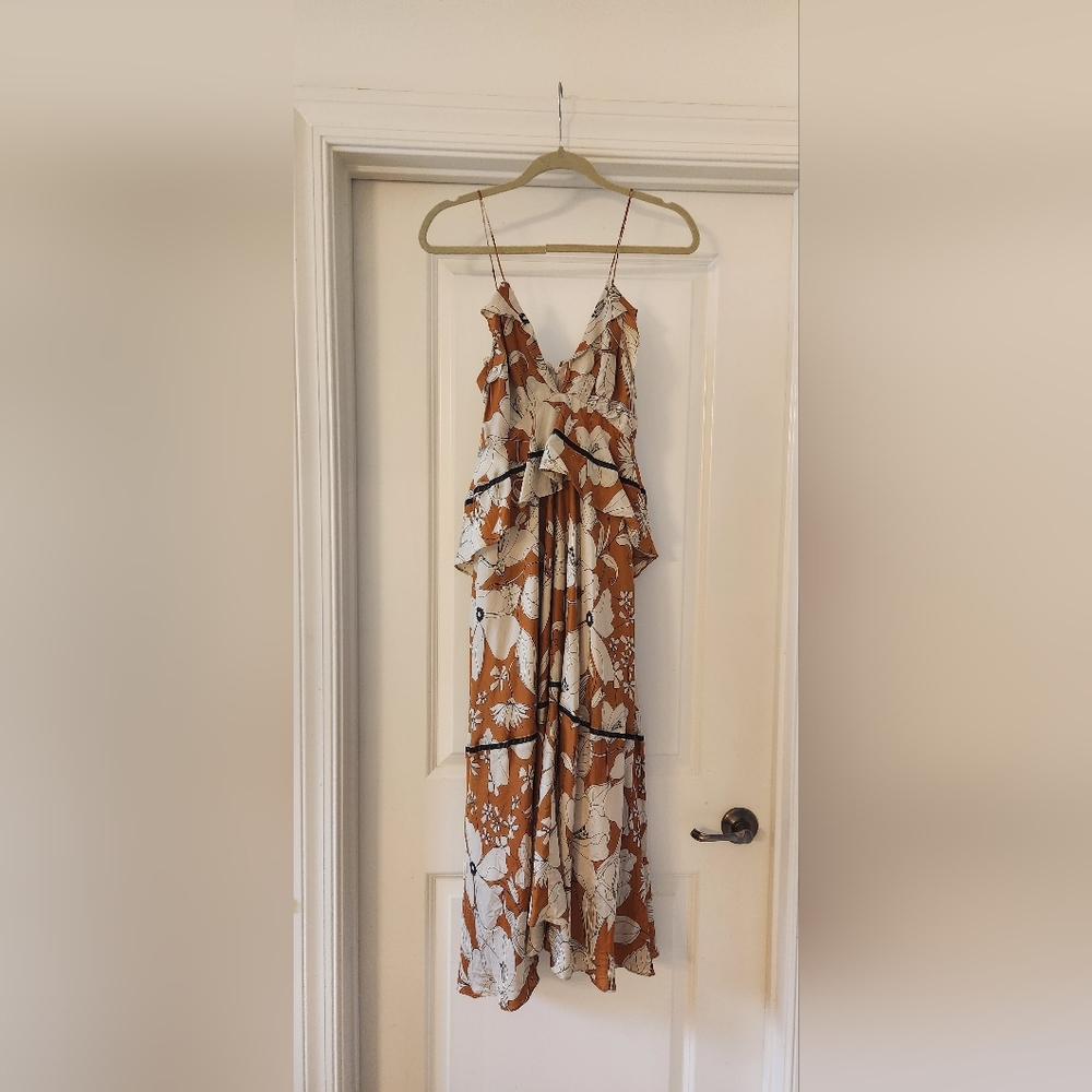 Hunter Bell Midi Dress